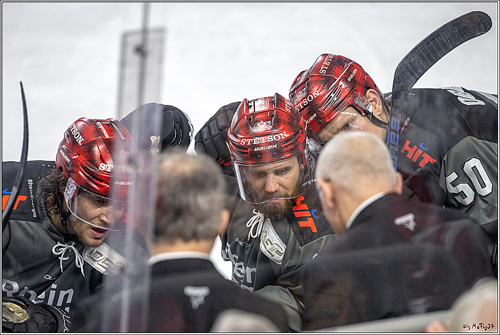 DEL; Koelner Haie - Fischtown Pinguins Bremerhaven, 06.01.2019